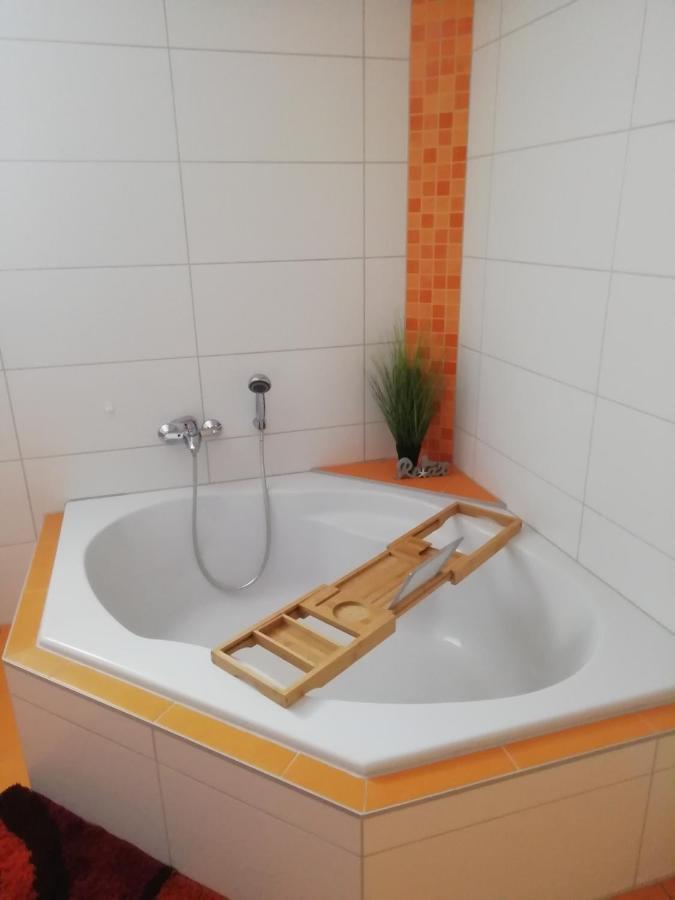 Ferienwohnung Nico Stadtilm ภายนอก รูปภาพ