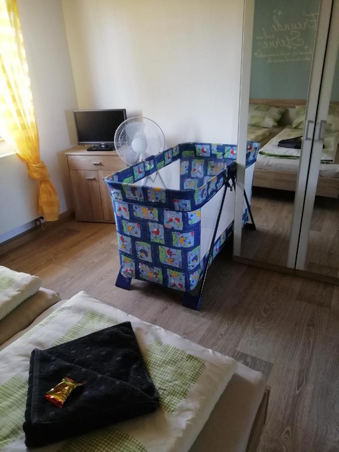 Ferienwohnung Nico Stadtilm ภายนอก รูปภาพ